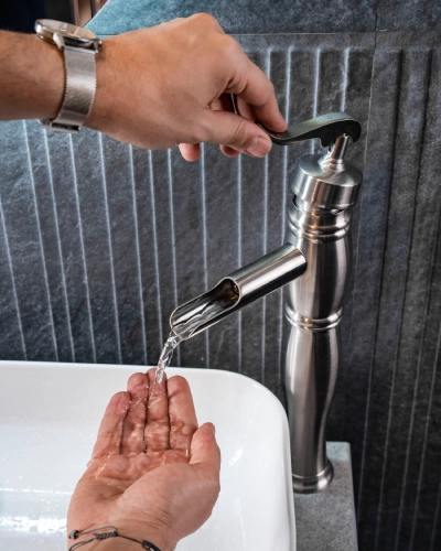 شیر روشویی پایه بلند دالاس