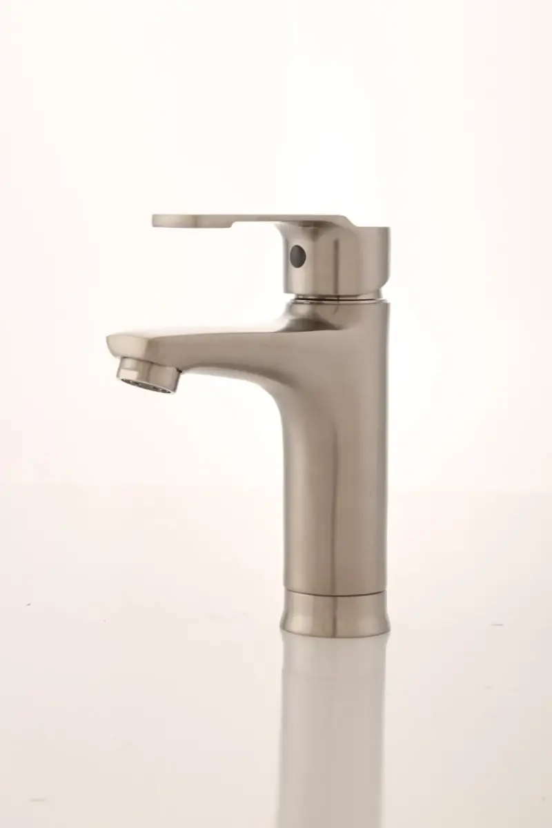 شیر روشویی آراد 
